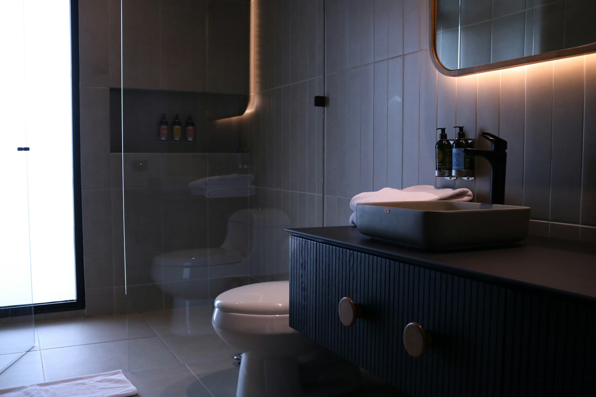 Creating a Family-Friendly Bathroom Without Compromising Style